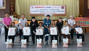 มูลนิธิป่อเต็กตึ๊ง เดินหน้าโครงการฟื้นฟูหลังน้ำลด จัดทีมสาธารณภัยลงพื้นที่จังหวัดน่าน เยียวยา แจกจ่ายเครื่องอุปโภคบริโภคให้แก่ผู้ประสบภัยอุทกภัย